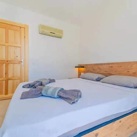 Pazar Kalkan