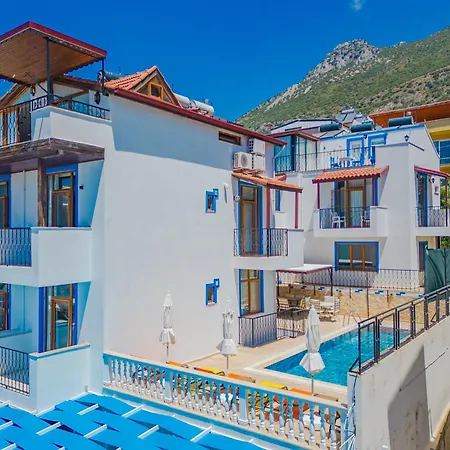 Pazar * Kalkan